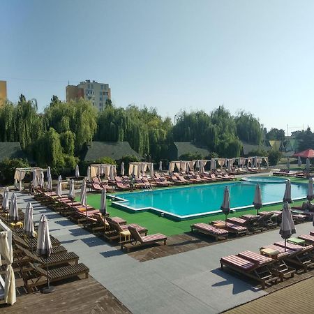 Edem Hotel Chubynske Ngoại thất bức ảnh