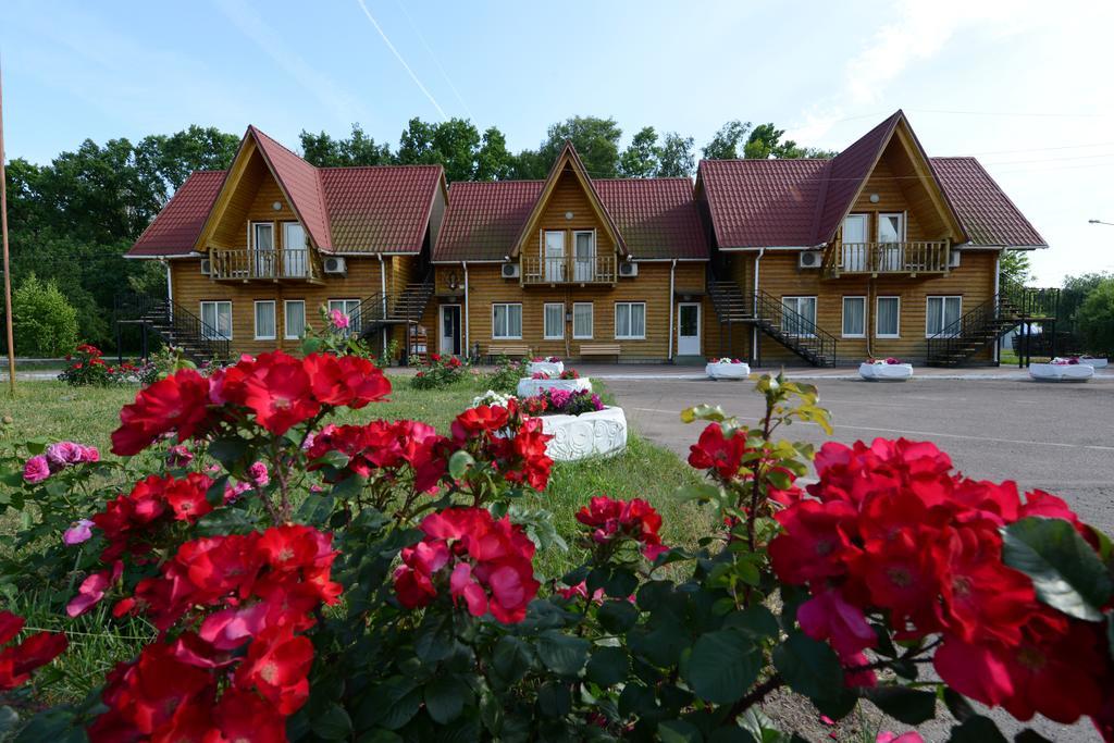 Edem Hotel Chubynske Ngoại thất bức ảnh