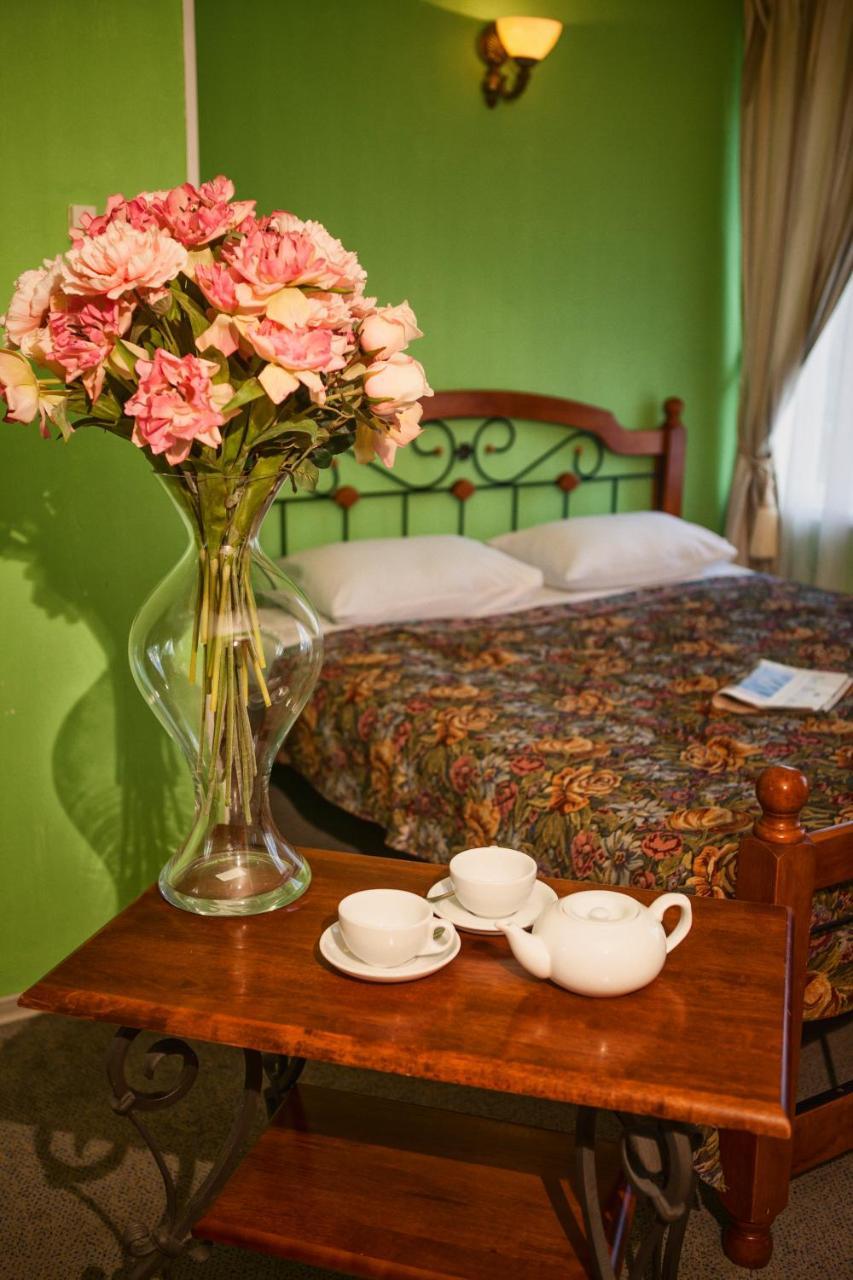 Edem Hotel Chubynske Ngoại thất bức ảnh